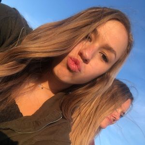 Meet your Posher, Lilly